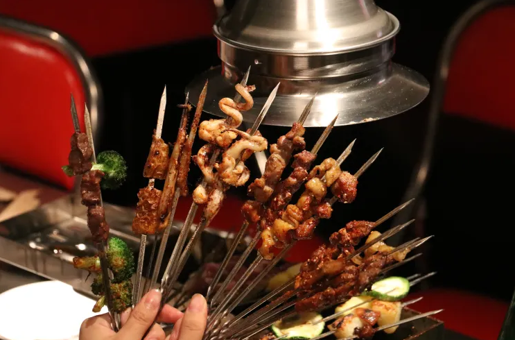 8 new restaurants and bars in Las Vegas